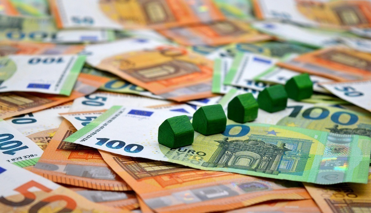 Finanzierung & Förderung in Hattingen: KfW-Förderung, Wohnbauförderung im Bundesland, Zinsentwicklung und Bankenvergleich. Alles Wichtige zur Immobilienfinanzierung im Überblick.